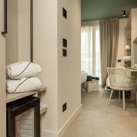 Hotel Wanderlust - & - & - Bardolino, Di Garda - Verona Bardolino