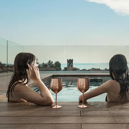 Wanderlust - & - & - Bardolino, Di Garda - Verona Hotel