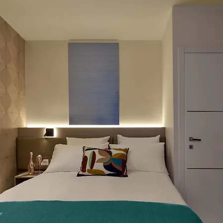 Wanderlust - & - & - Bardolino, Di Garda - Verona 4* Bardolino