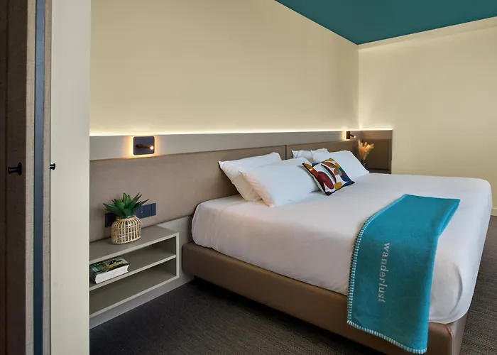 Wanderlust - & - & - Bardolino, Di Garda - Verona Hotel 4*